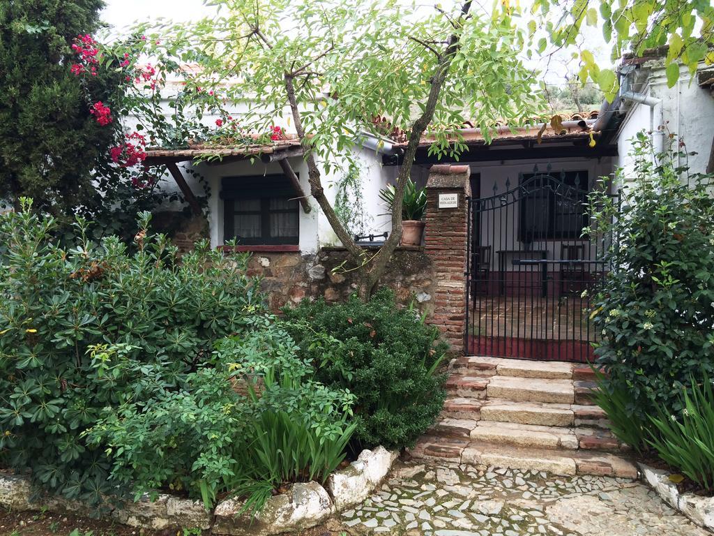 Maison d'hôtes Cortijo El Berrocal à Cazalla de la Sierra Extérieur photo