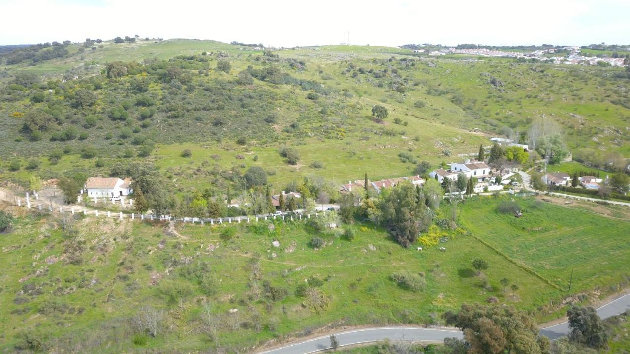 Maison d'hôtes Cortijo El Berrocal à Cazalla de la Sierra Extérieur photo