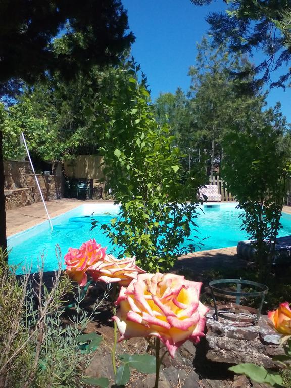 Maison d'hôtes Cortijo El Berrocal à Cazalla de la Sierra Extérieur photo